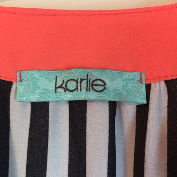 Karlie blouse - Picture 2 of 4